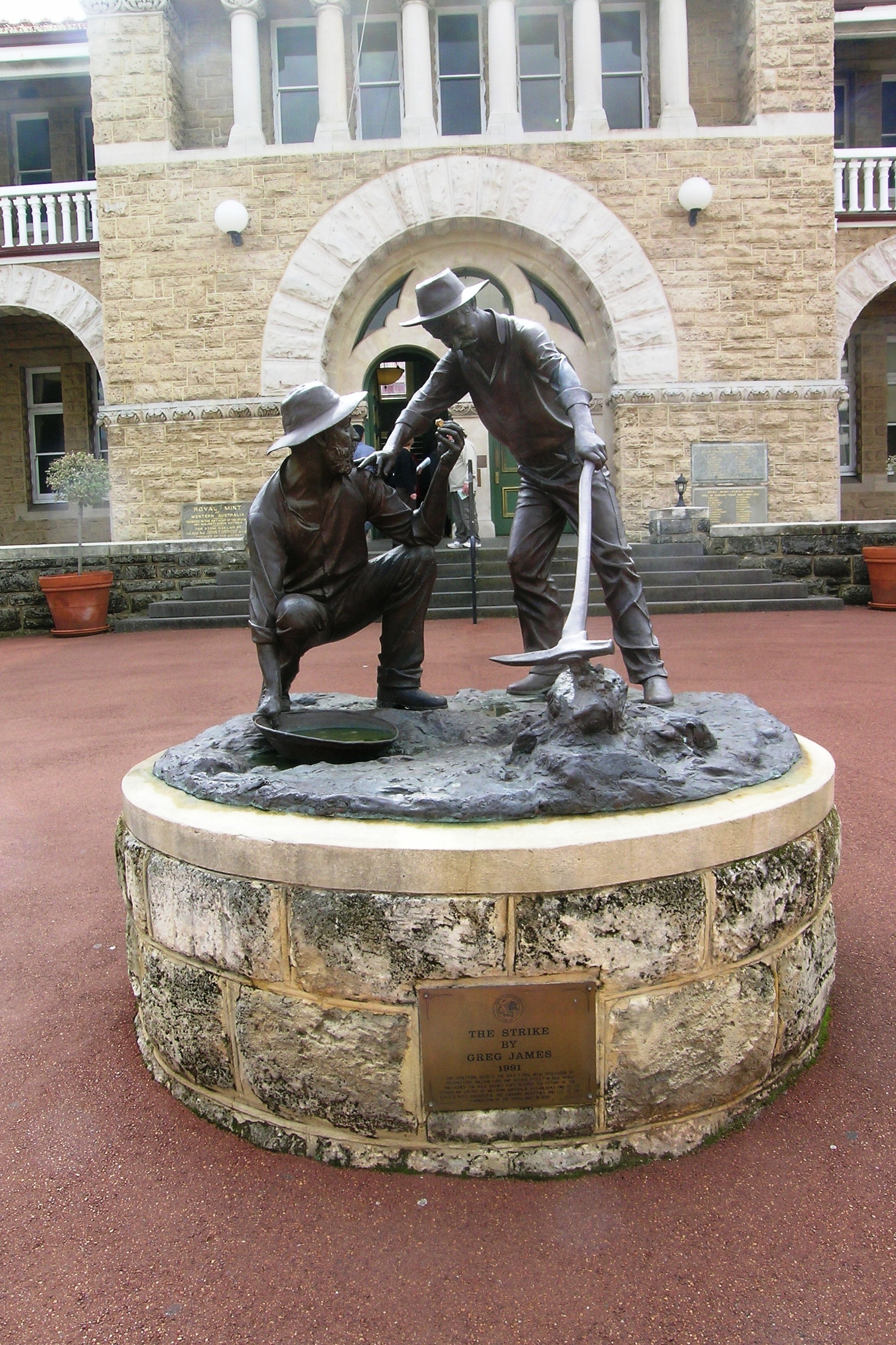 Perth Mint Prospector statue, named "The Strike" by Greg James, 1991